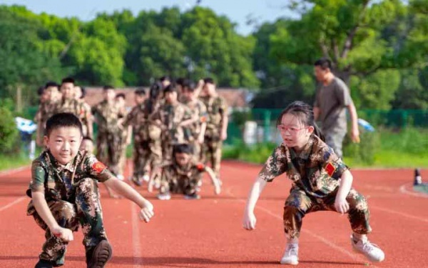 苏州青少年户外拓展活动营地教育暑期军事夏令营体验课火热报名中