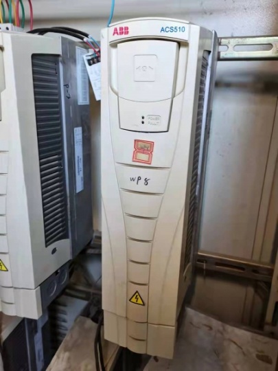 北京回收变频器-（专收ABB变频器）西门子plc工控电器回收