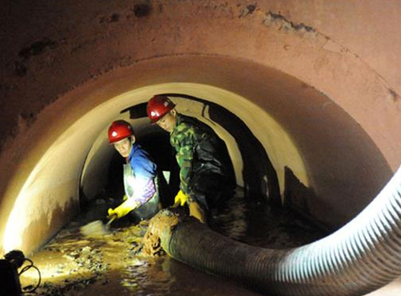 迪庆专业厂矿淤泥污水抽运管道清淤河道清淤蓄水池清淤管道清洗