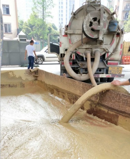 昆明抽淤泥工业污水处理暗河暗沟隧道清淤市政管道清淤管道清洗