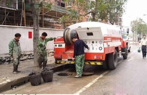 桂林市抽化粪池清理24小时服务桂林汽车清理化粪池抽粪公司