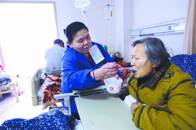 中心医院北院区陪护中心、青岛中心医院北院区陪护中心、病人老人陪护陪诊服务