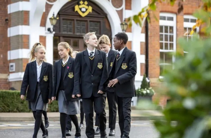 英国低龄留学选择单性别学校还是混校？听听必益教育 如何分析