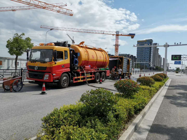 南通市疏通地下排污管道,153.7099.4071专车抽粪抽淤泥清理隔油池