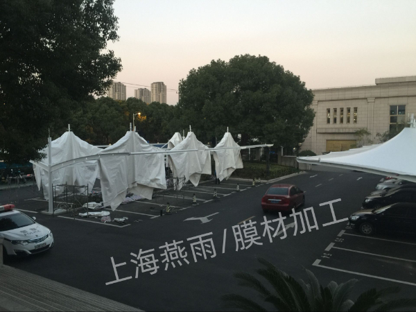 【张拉膜设计】小区电动车棚|汽车停车棚PVDF遮阳挡雨篷布加工安装