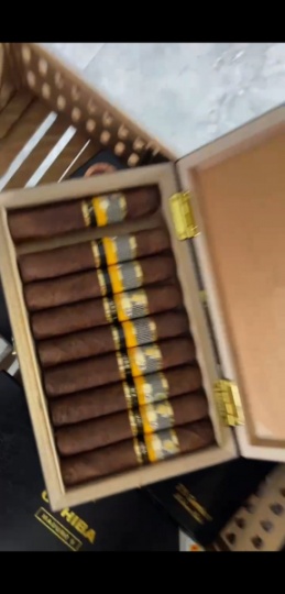 回收雪茄《收购雪茄》古巴雪茄回收价格一览表参考上门可收