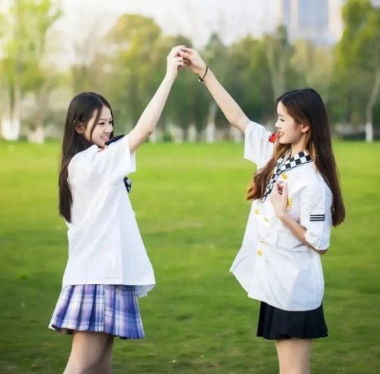 女孩子应该学点什么技术比较好？学什么就业前途好呢？